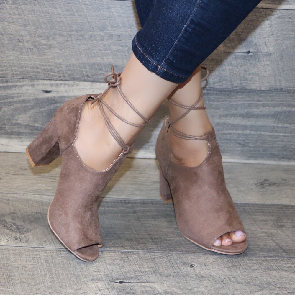 LAST 1🎀Vegan suede peep toe lace up low cut heels - Picture 5 of 5
